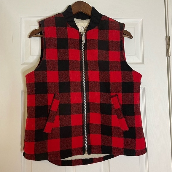 THREAD & SUPPLY BUFFALO PLAID FLEECE LINED ZIP FRONT VEST - Picture 1 of 3
